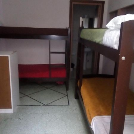 Hostel Urbano Mar del Plata Buitenkant foto